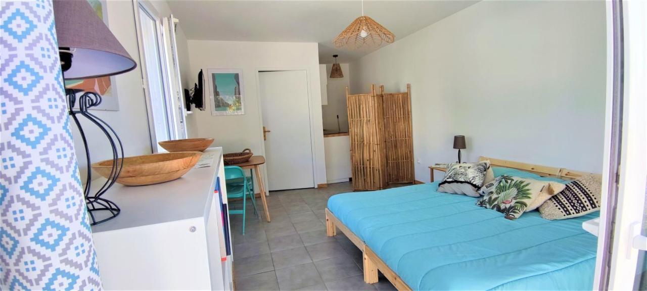 Gite Le Chamaju Labeaume Bagian luar foto